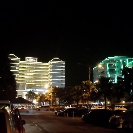 Seaview Gateway - Private Owner Hotel Port Dickson Ngoại thất bức ảnh