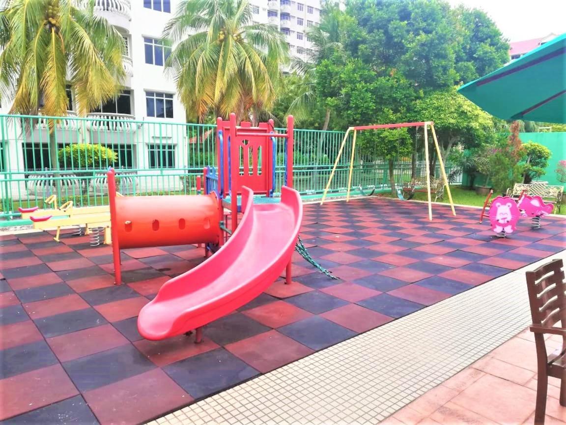 Seaview Gateway - Private Owner Hotel Port Dickson Ngoại thất bức ảnh